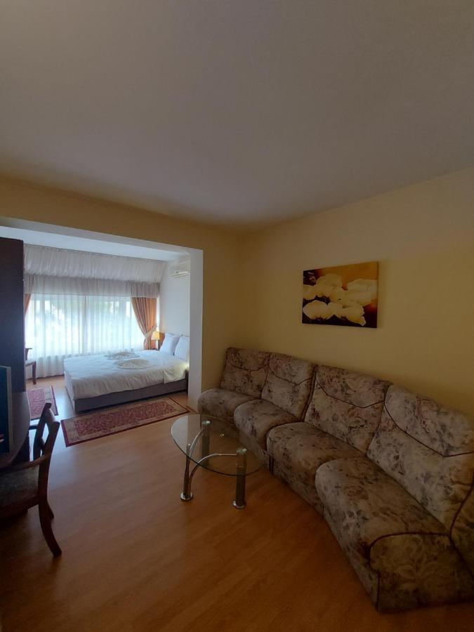 Комплекс Елегант Hotel Пазарджик Екстериор снимка